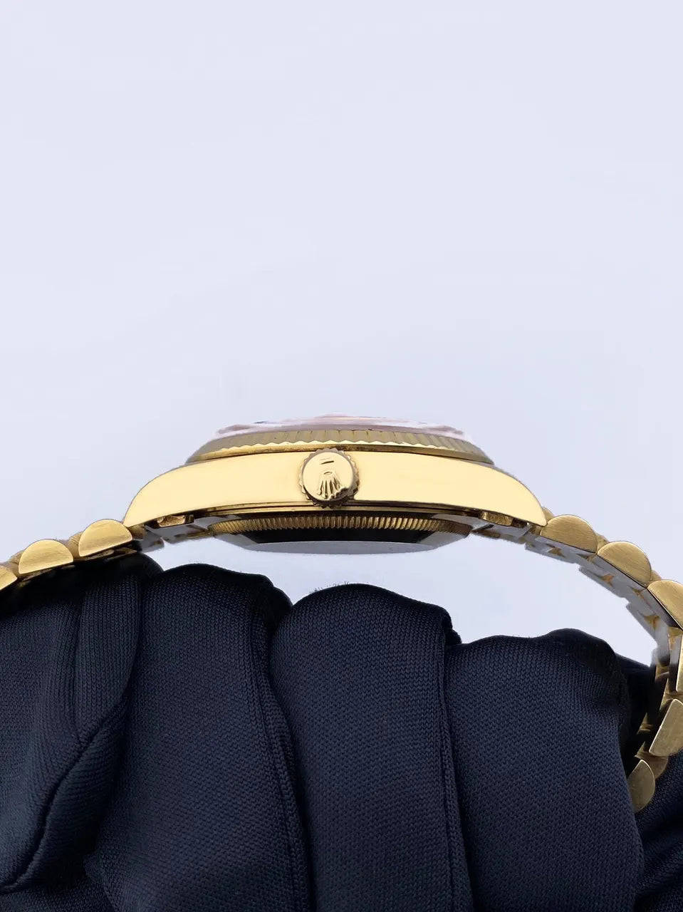 Rolex Gold Diamond Day-Date dial - Hình 4
