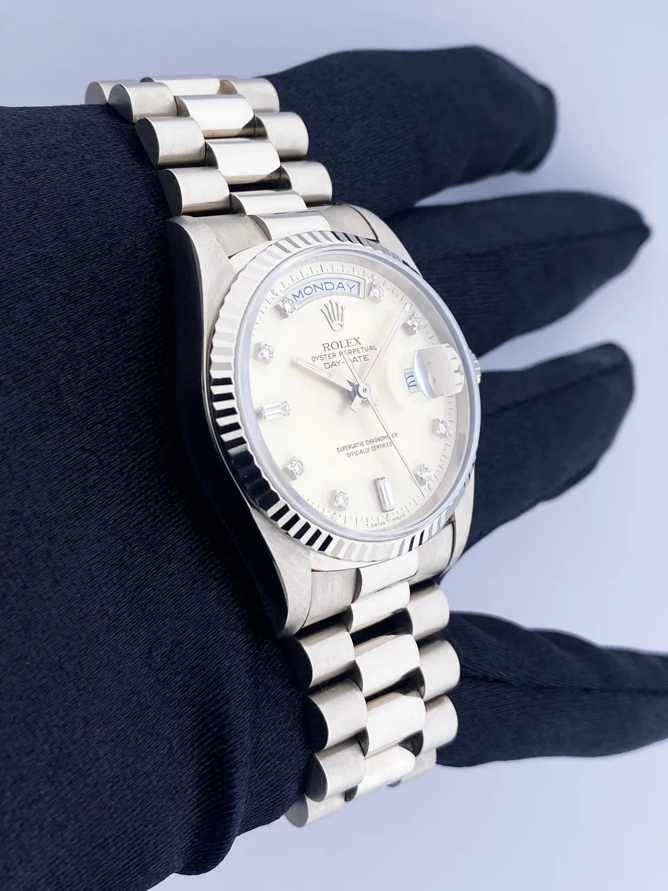 Platinum Day-Date Diamond Champagne - Hình 3