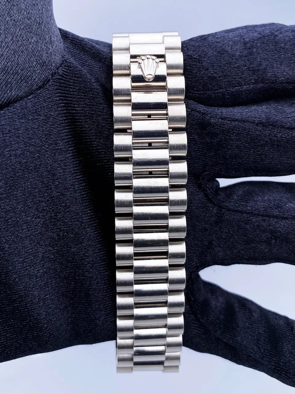 Rolex Platinum Day-Date - Hình 8