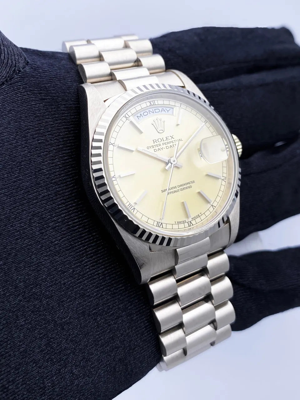 Rolex Platinum Day-Date - Hình 4