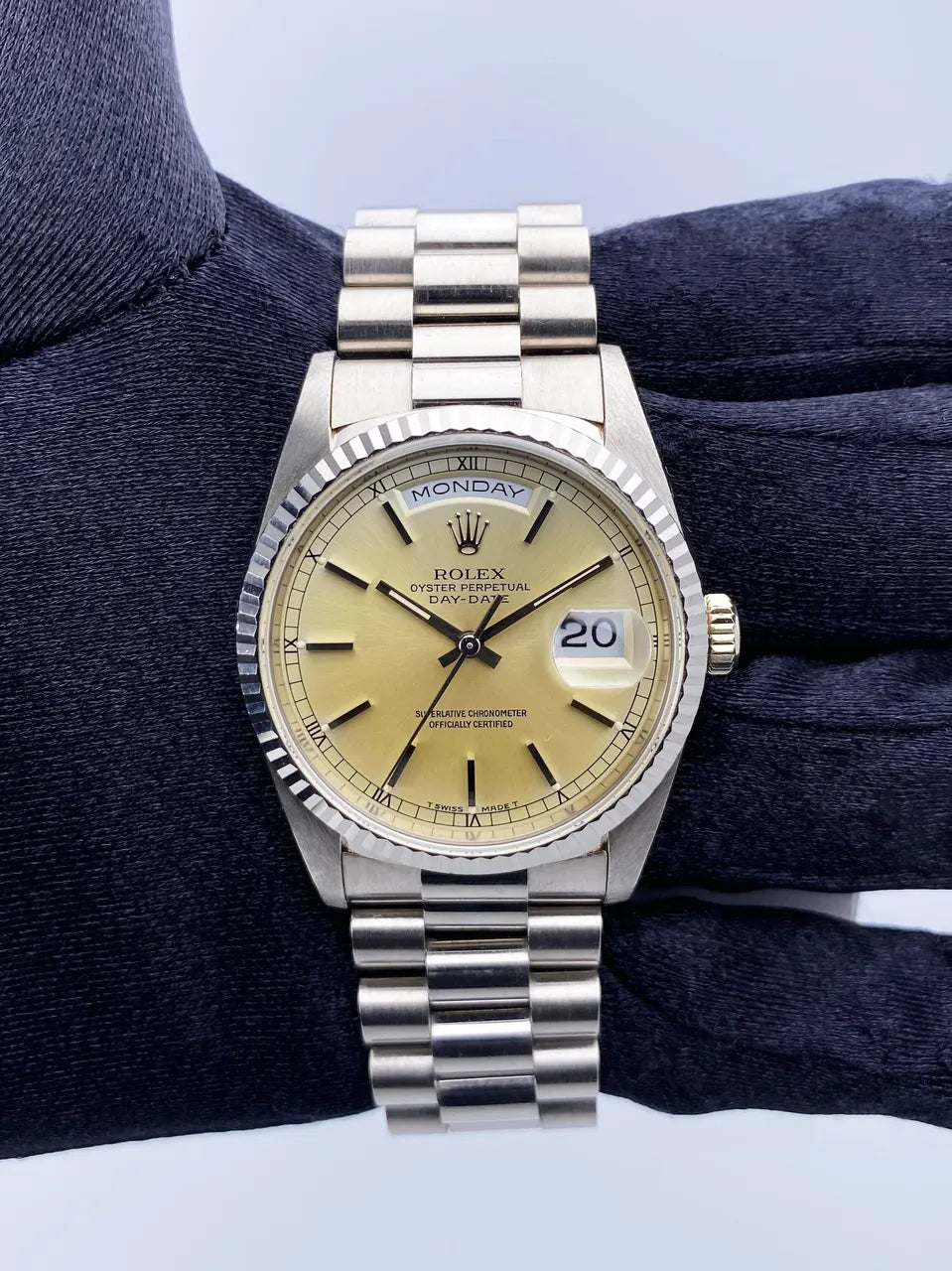 Rolex Day-Date Silver Dial stainless steel - Hình 3