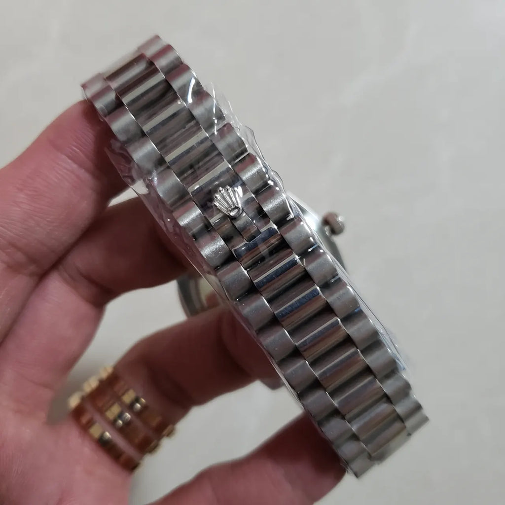 day Rolex Black Diamond Bezel - Hình 3
