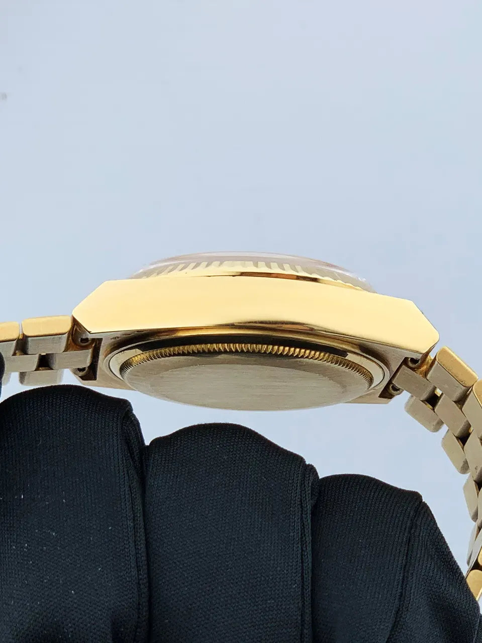 Rolex Oysterquartz Day-Date Gold - Hình 4