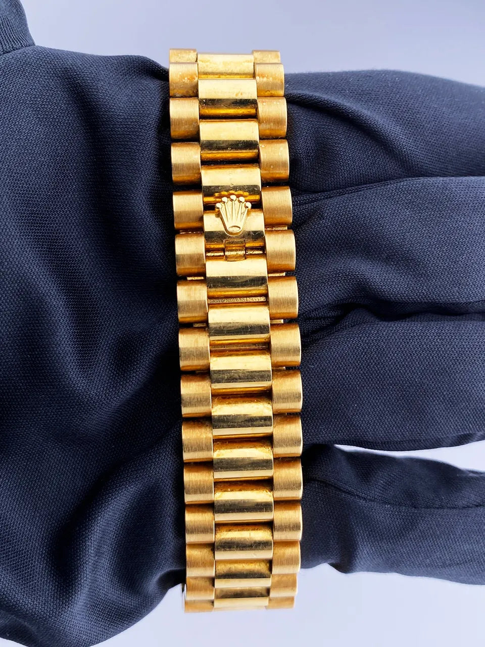 Rolex Yellow Gold Day-Date - Hình 8