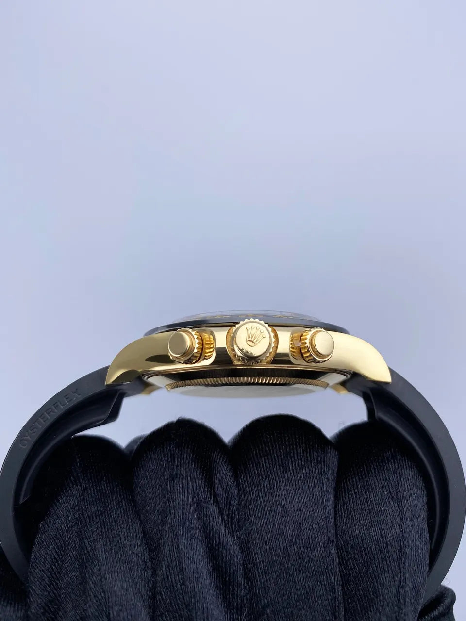 black Rolex Daytona Gold Rubber - Hình 3