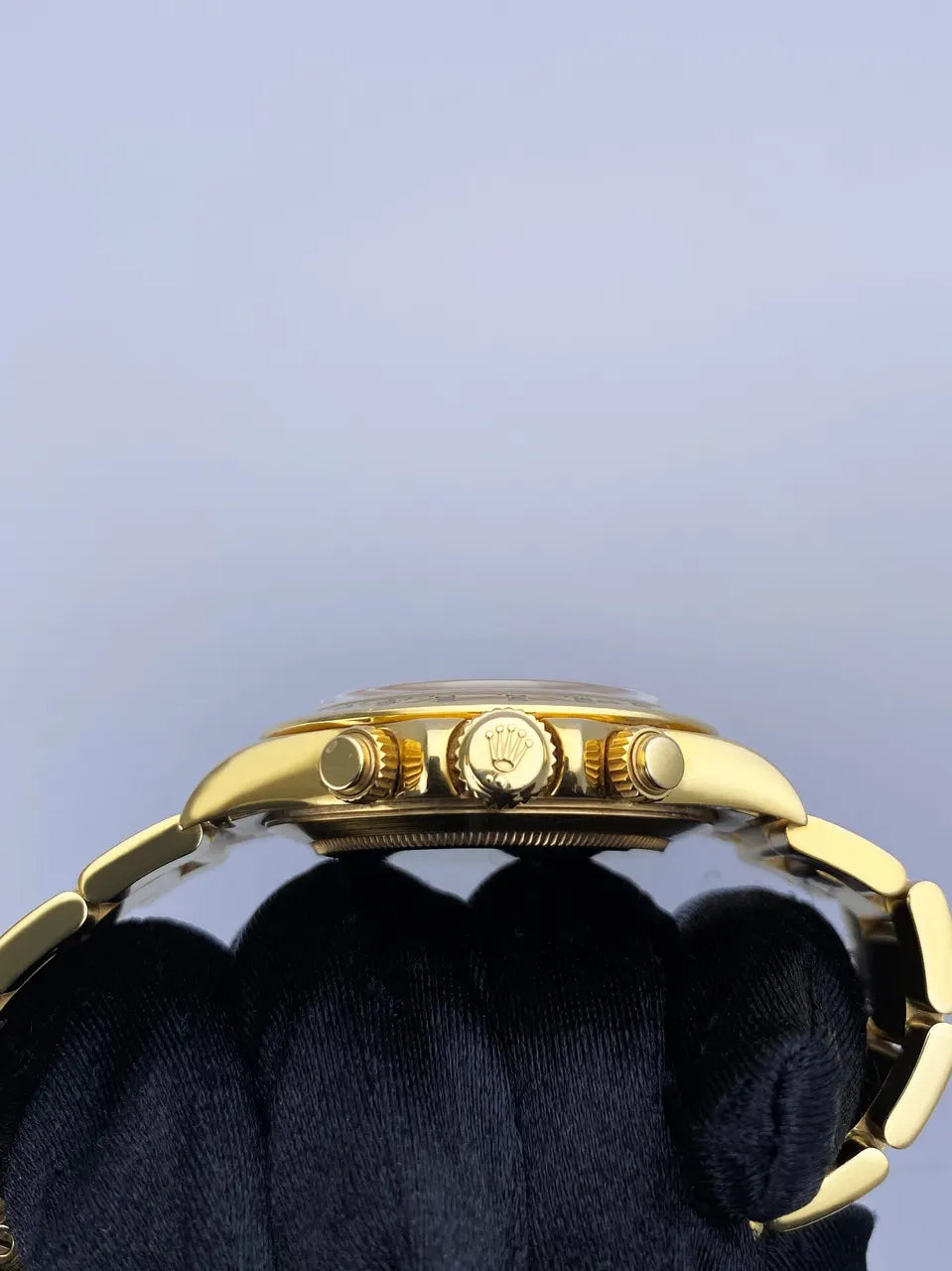black Rolex Daytona Gold Diamond - Hình 5