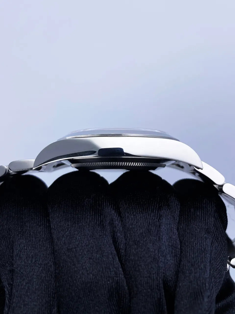 Rolex Explorer Black Dial 1310 - Hình 6