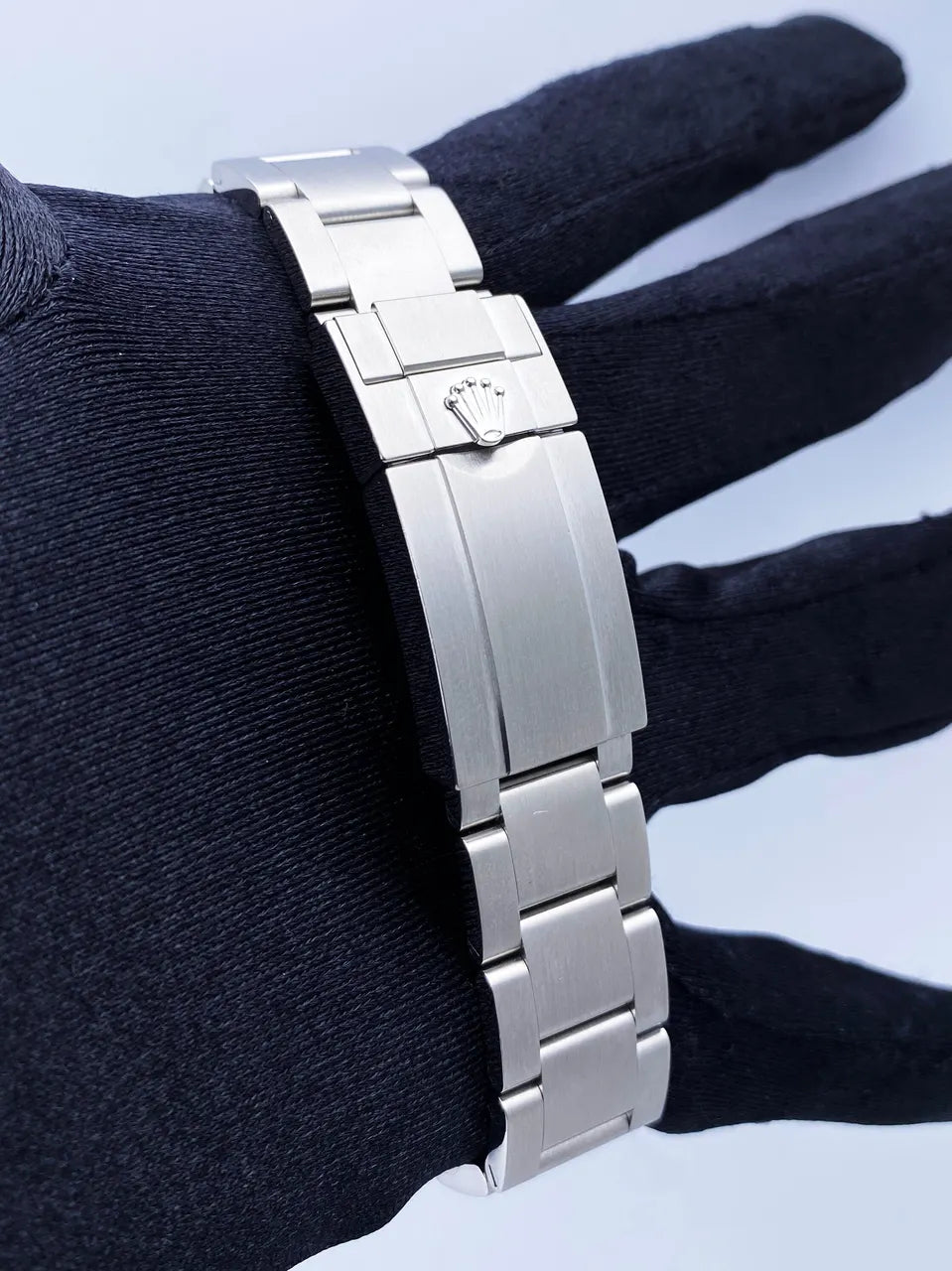 Rolex Explorer Black Dial 1310 - Hình 8