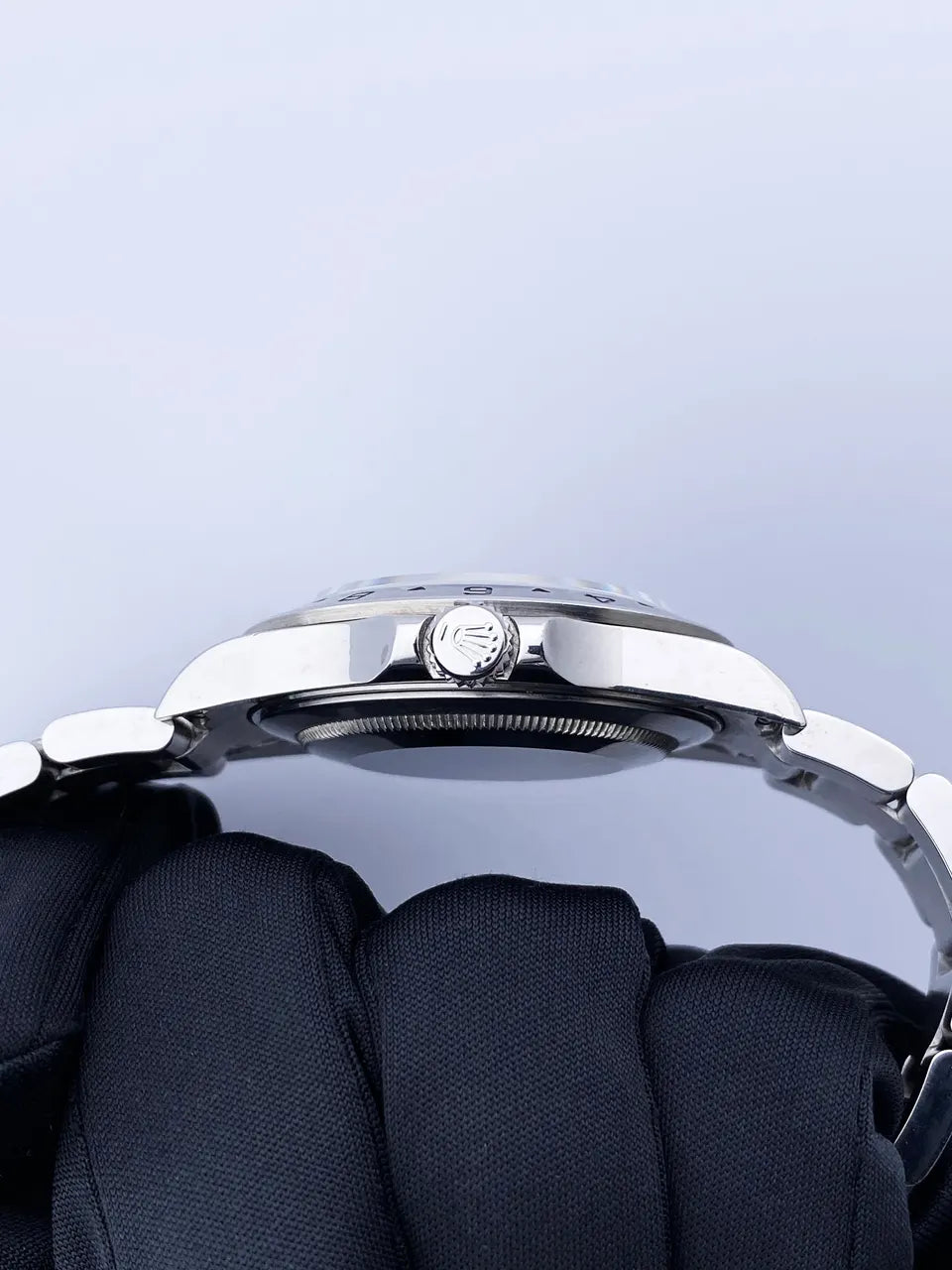 stainless Rolex Explorer II White Dial - Hình 3
