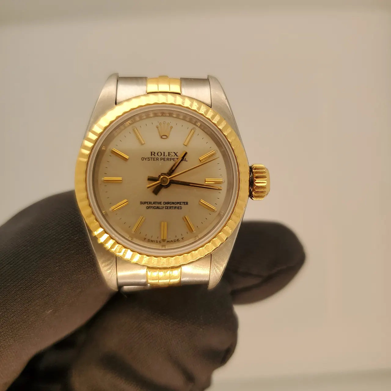 silver Rolex Oyster Perpetual Two-Tone - Hình 5