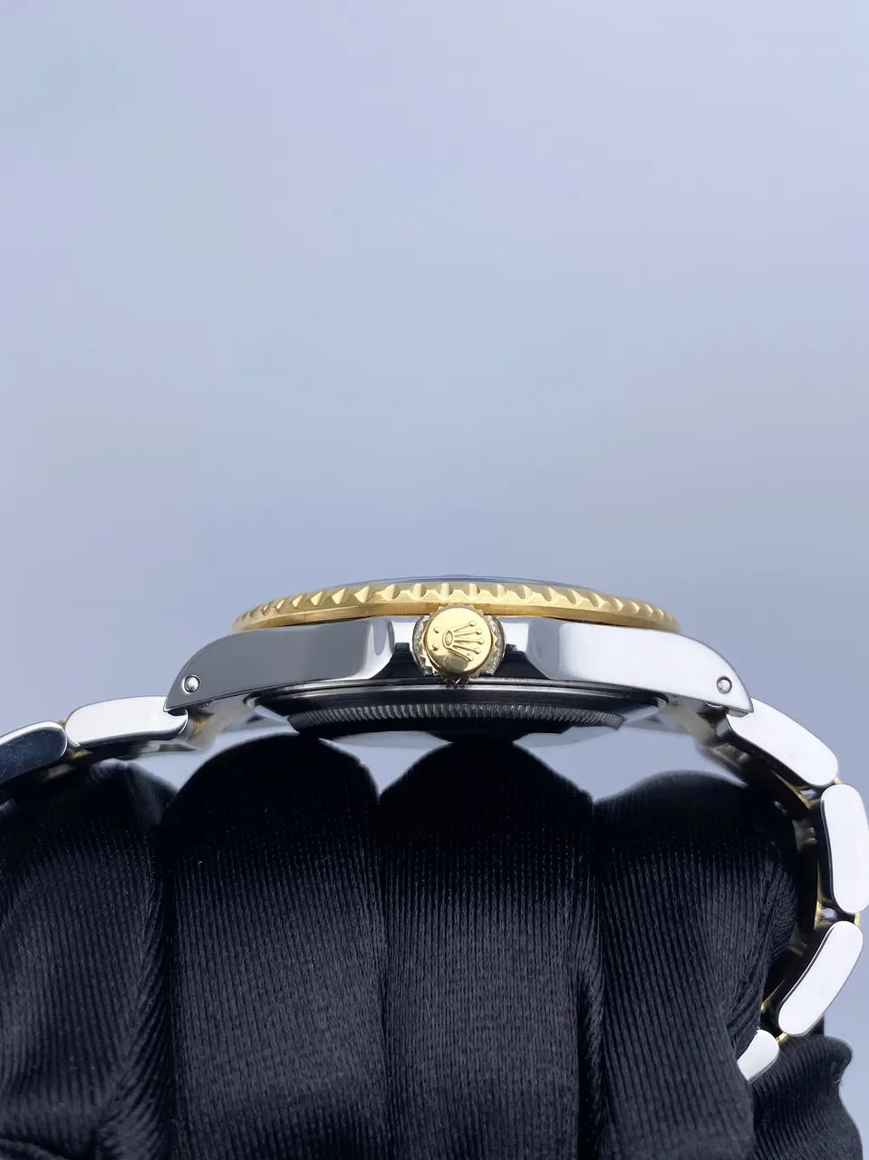 black dial Rolex GMT-Master II Two-Tone - Hình 4