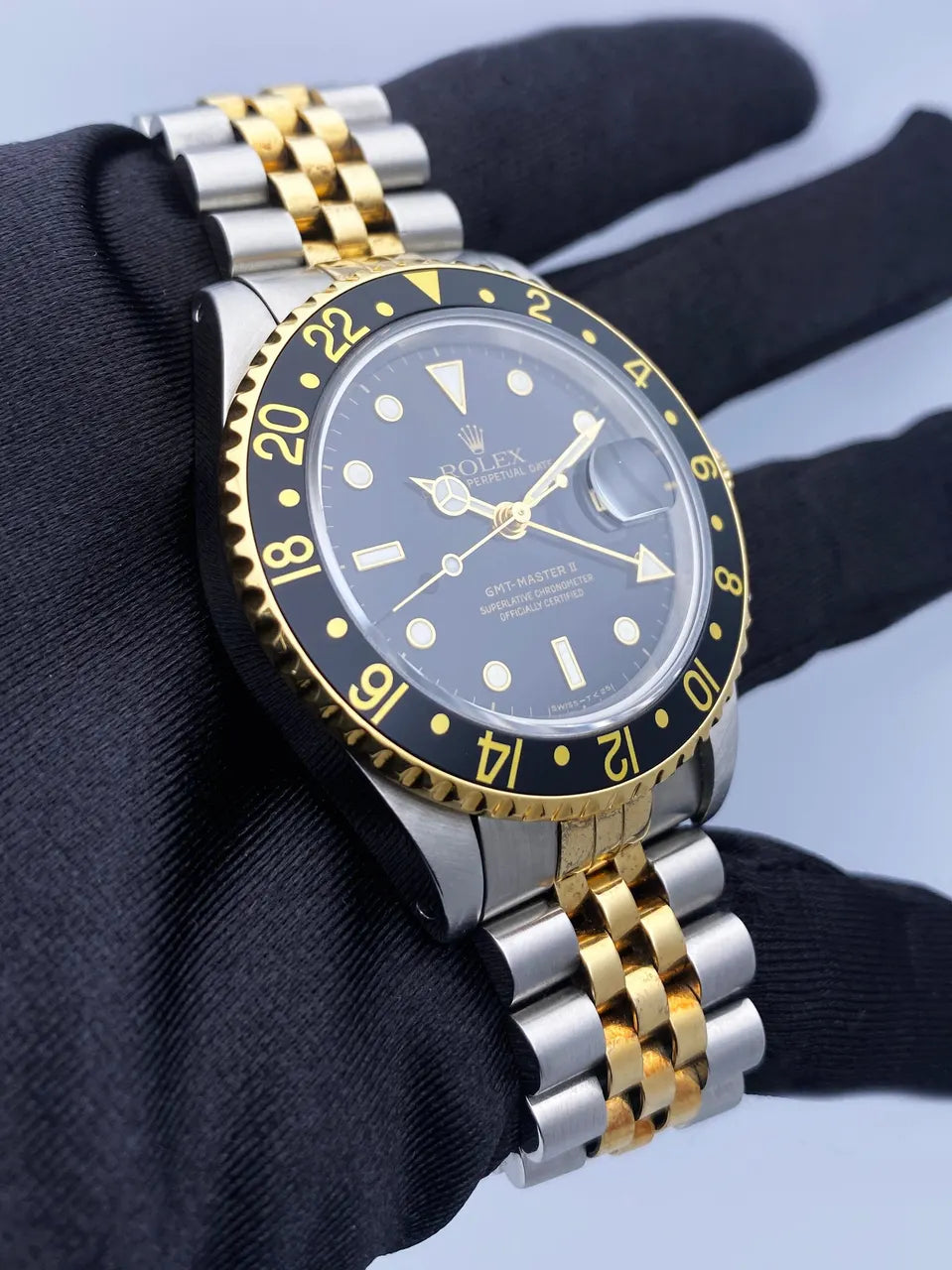 Rolex Two-Tone GMT-Master - Hình 3