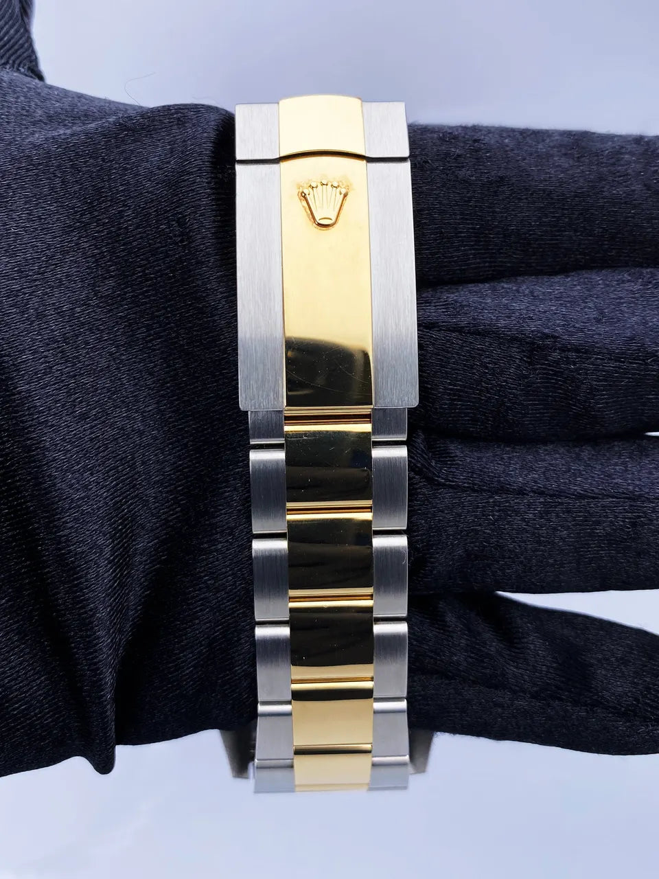 Rolex Sky-Dweller Two-Tone - Hình 4