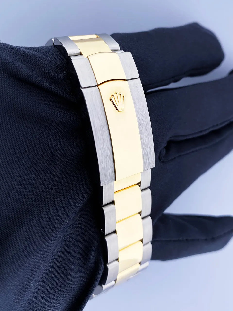 Rolex Sky-Dweller Gold Dial - Hình 5