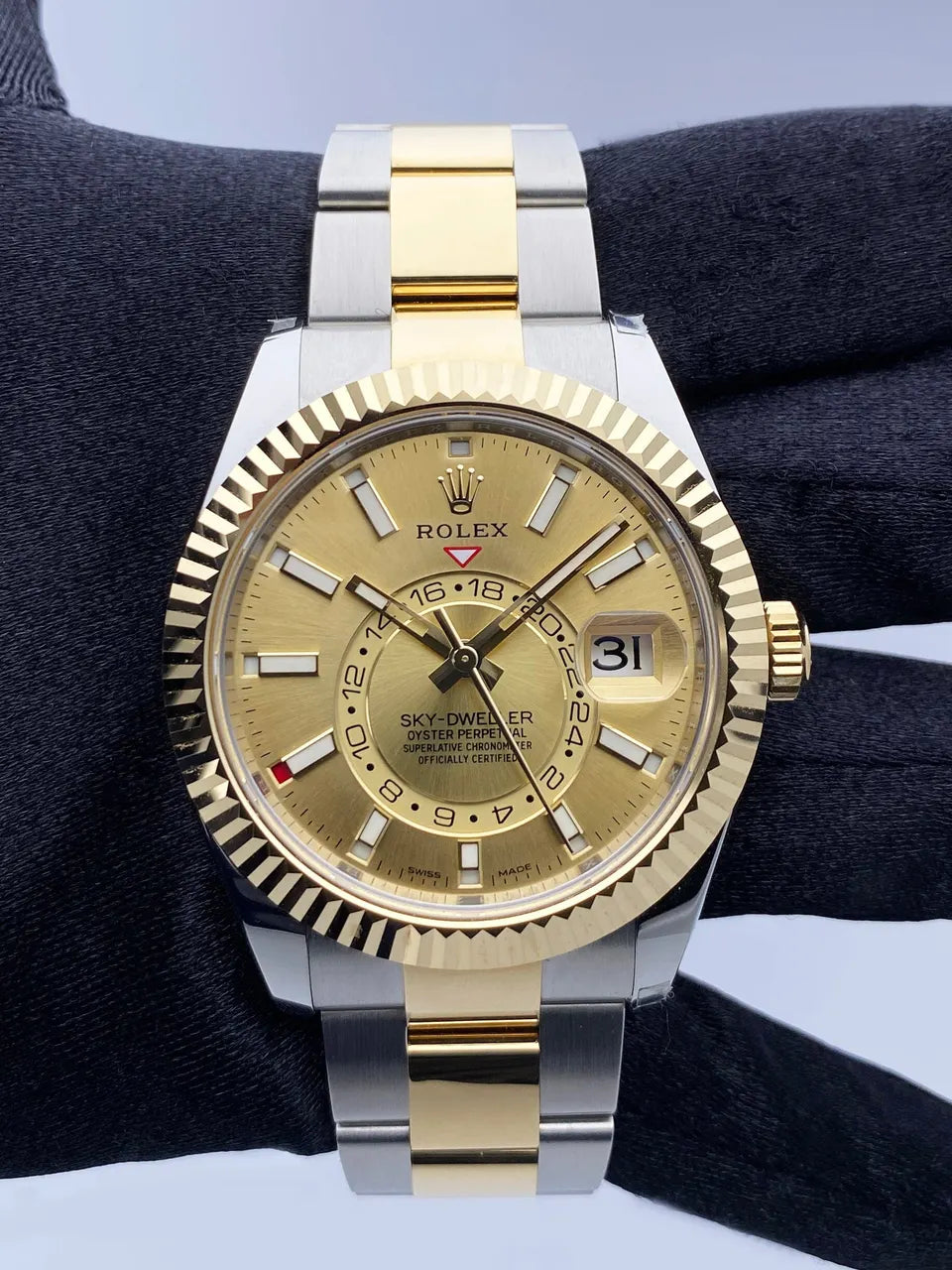 Rolex Gold Dial Sky-Dweller - Hình 2