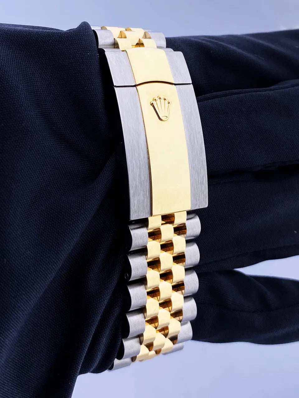 sky Rolex Black Dial Two-Tone - Hình 6