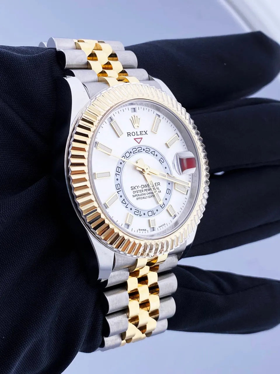 Rolex Sky-Dweller White Dial - Hình 4