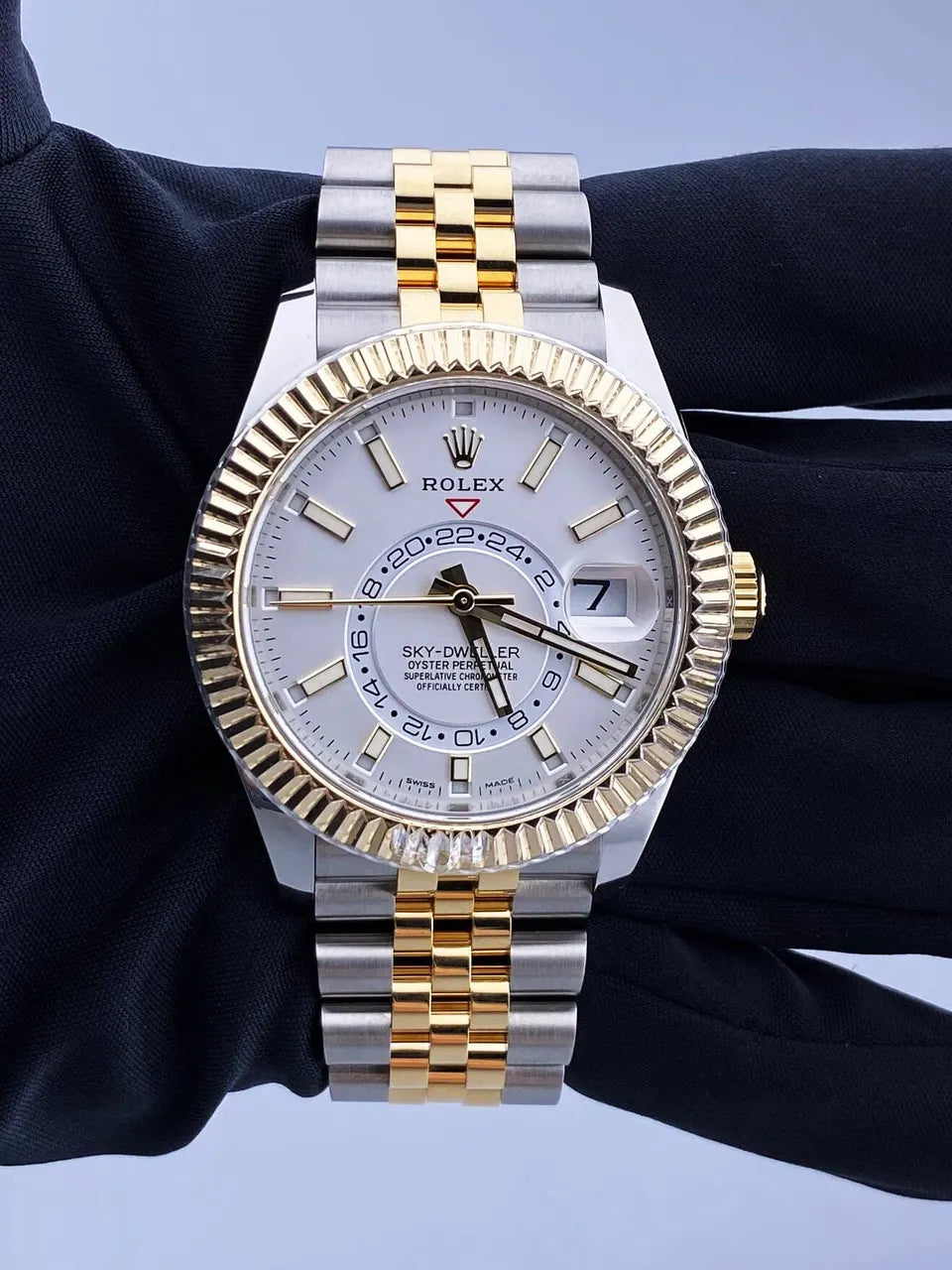 Rolex Sky-Dweller White Dial - Hình 3