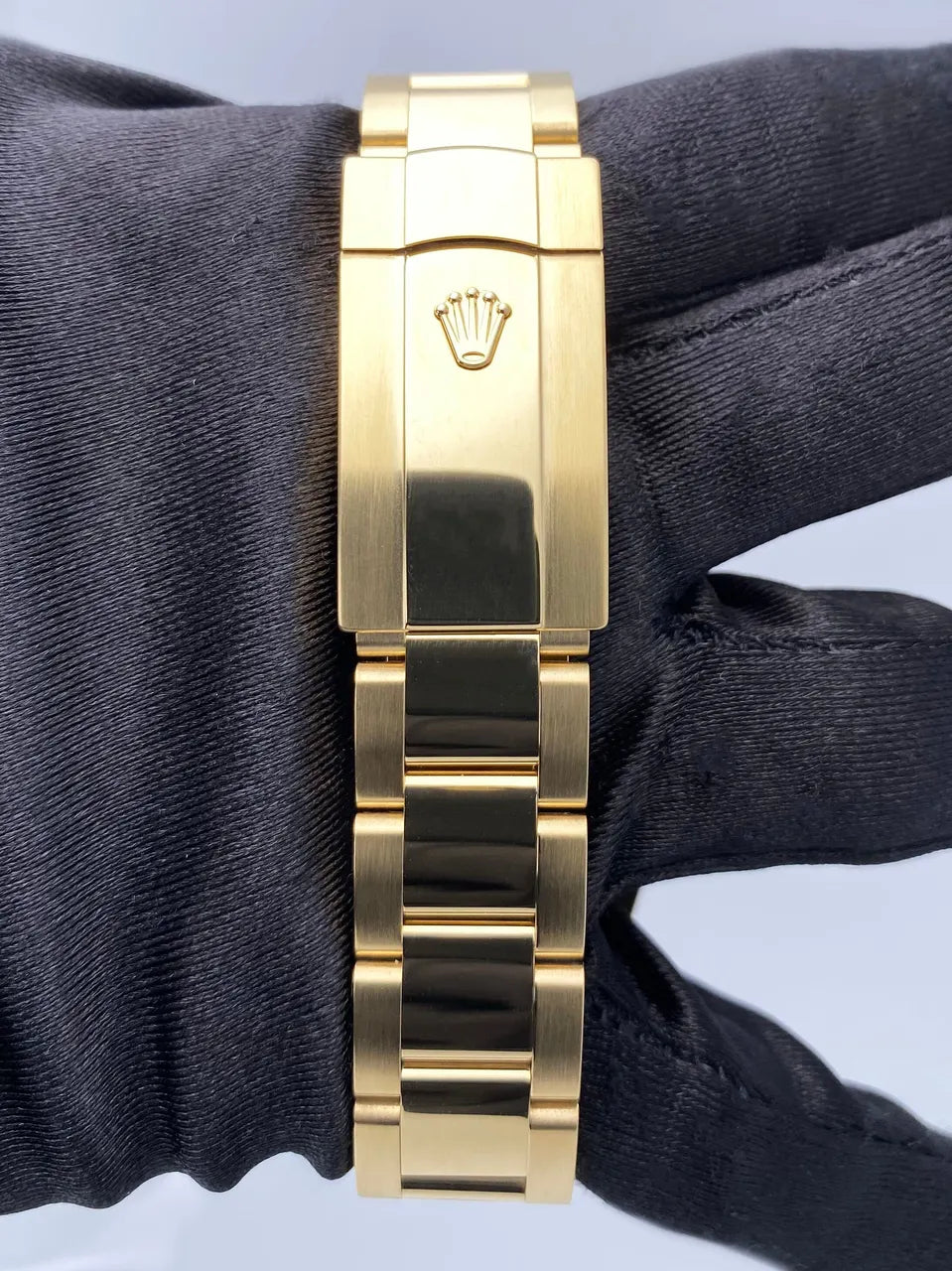 Rolex Gold Champagne Sky-Dweller - Hình 8