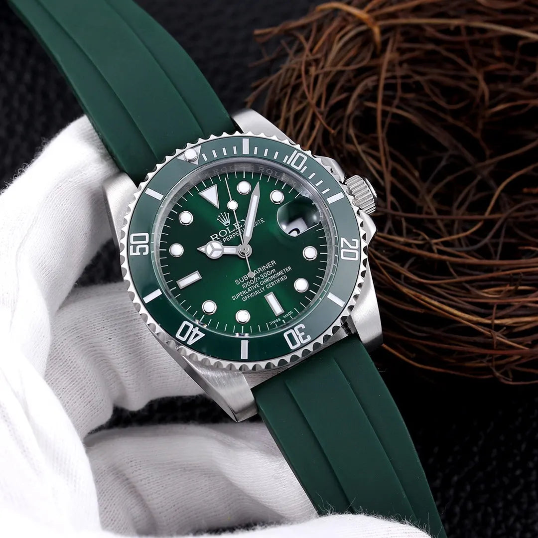Rolex Green Rubber Submariner - Hình 3