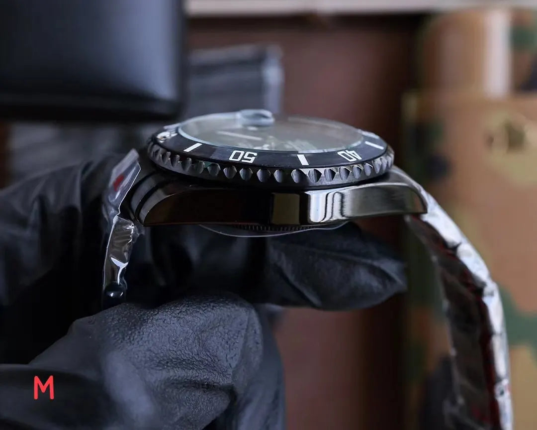 Rolex Submariner DIW Black - Hình 4