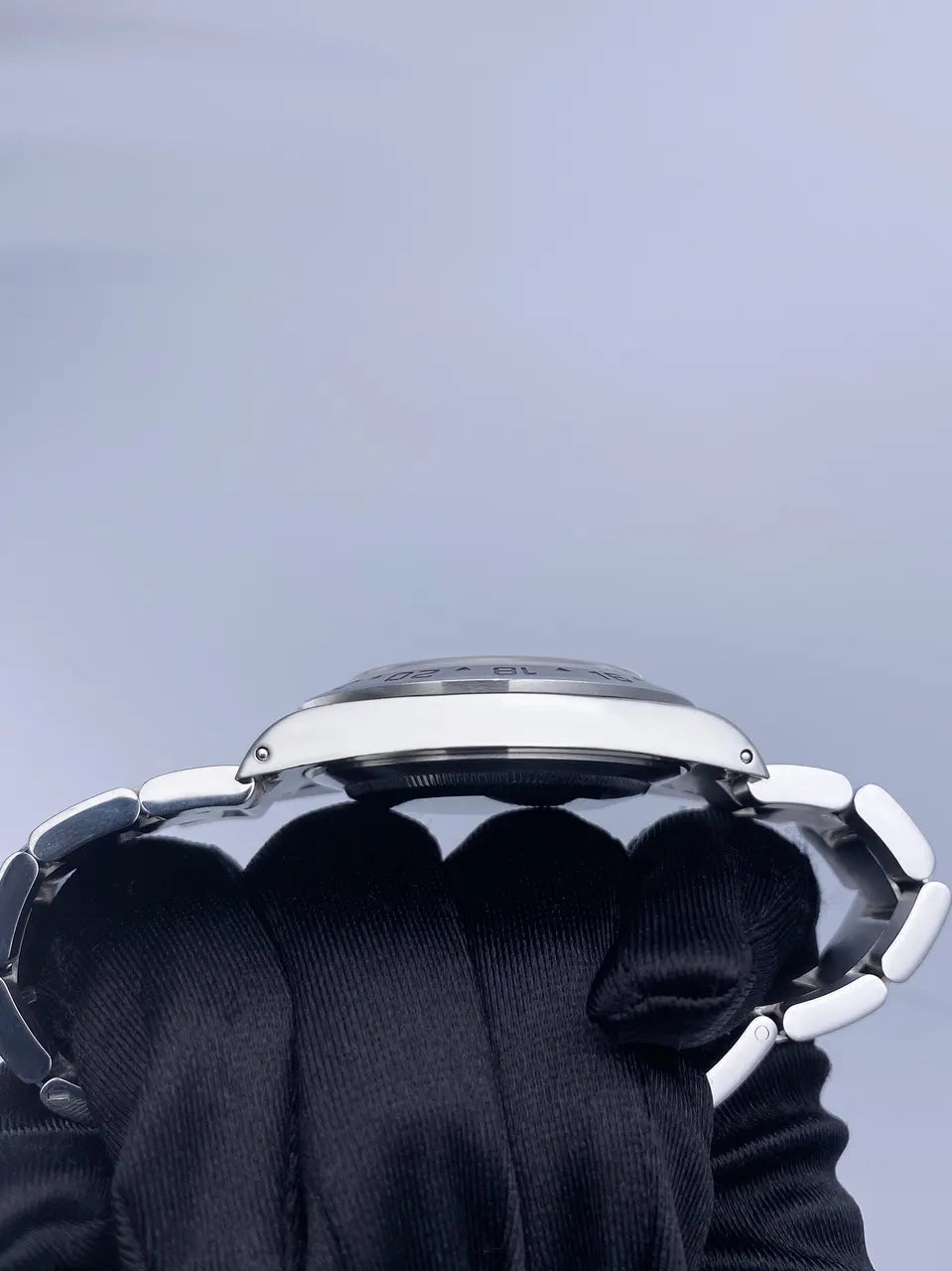 Rolex Explorer II Black Dial - Hình 4