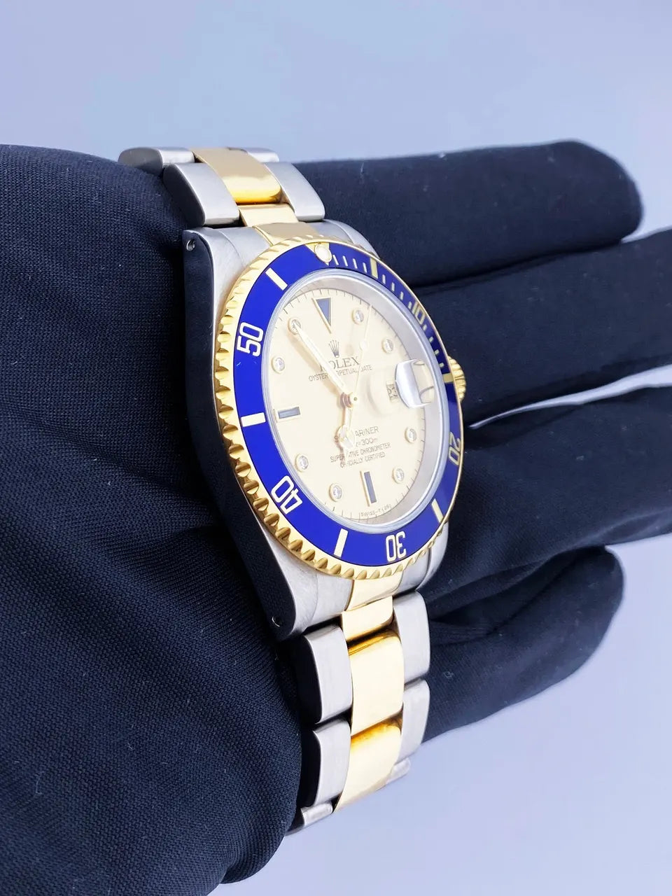 Rolex Gold Diamond Submariner - Hình 4
