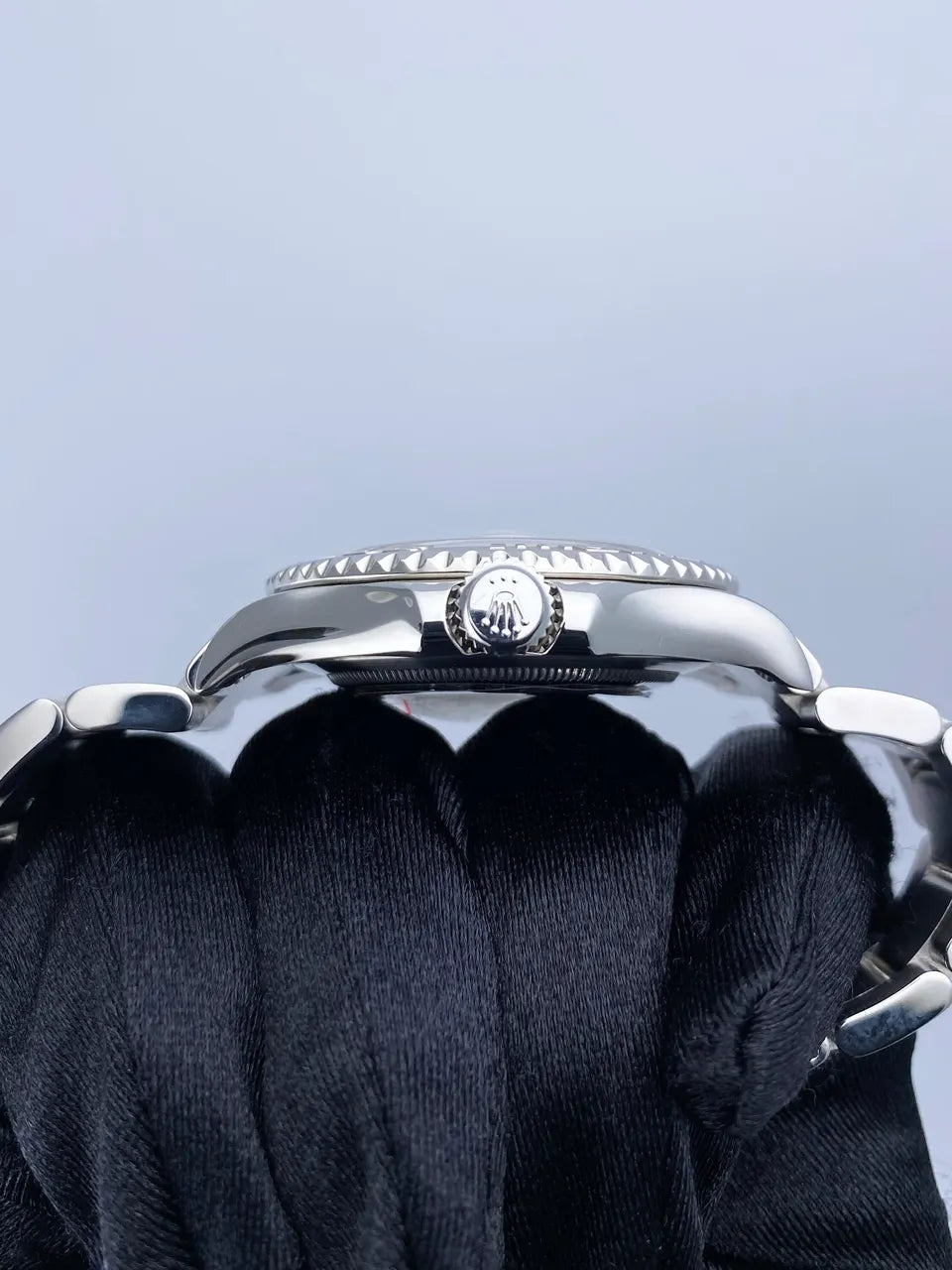 silver Rolex Platinum Yacht-Master - Hình 3