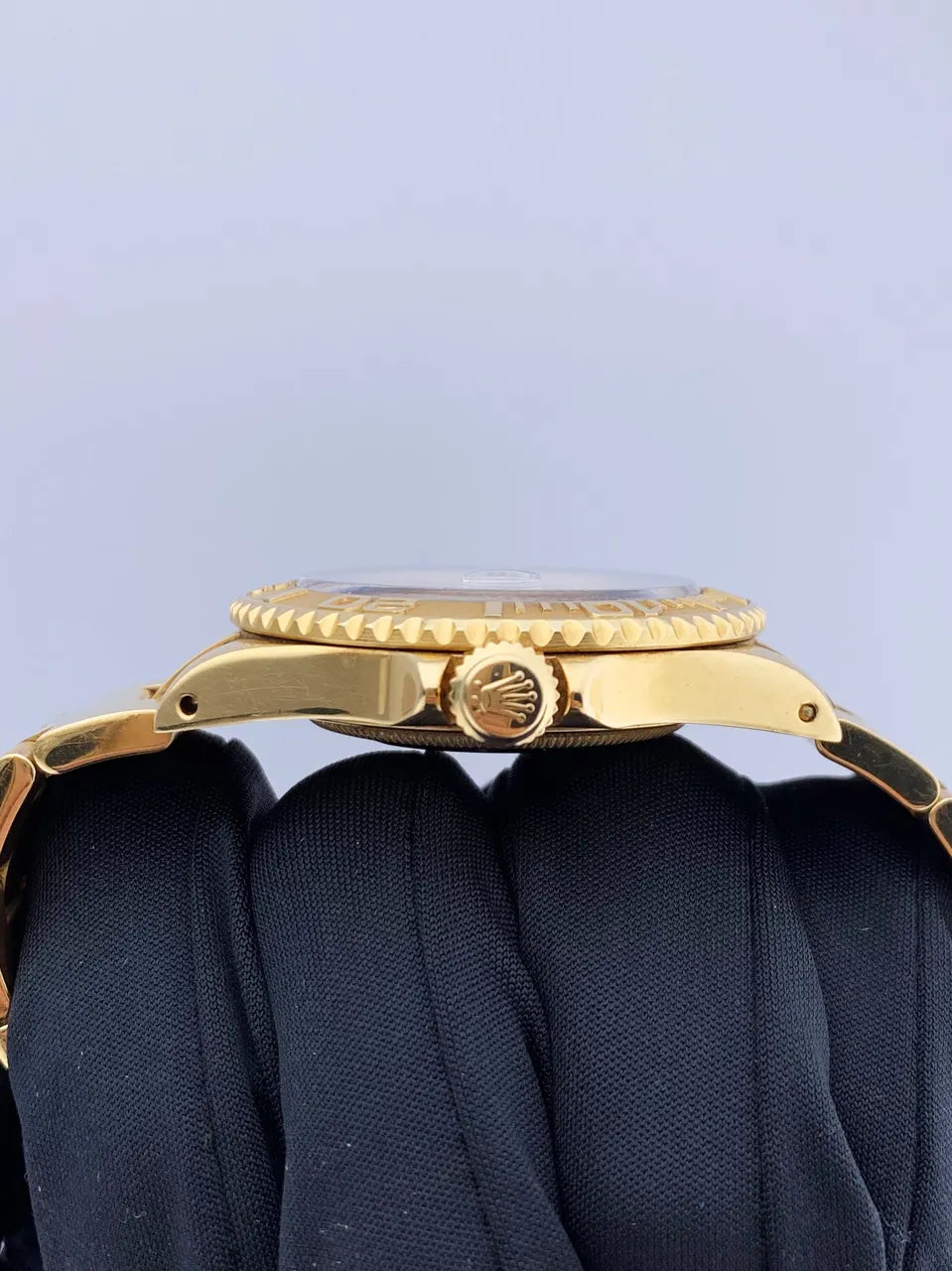 white Rolex Yacht-Master Gold - Hình 4