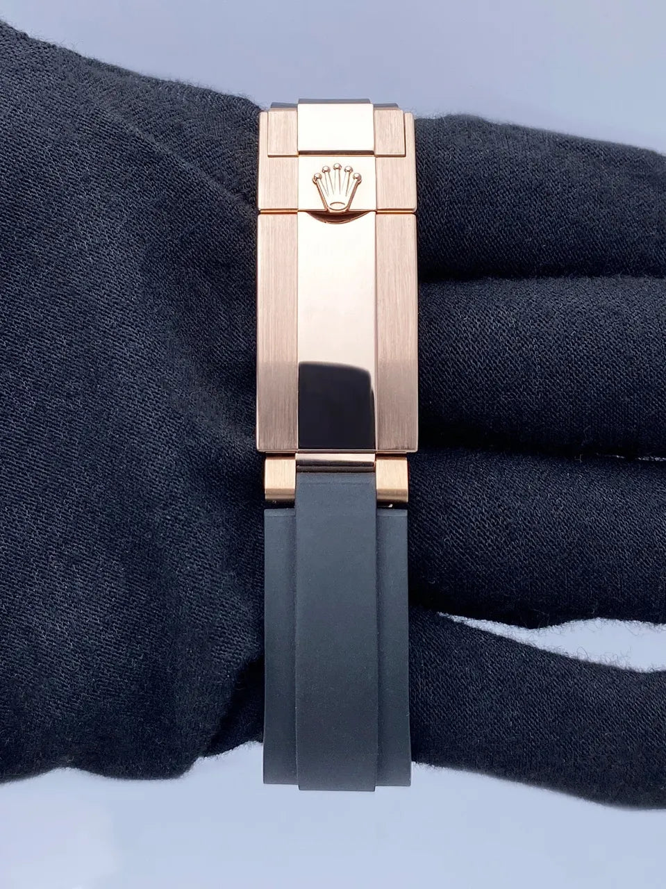 Rolex Rose Gold Rubber yacht - Hình 7