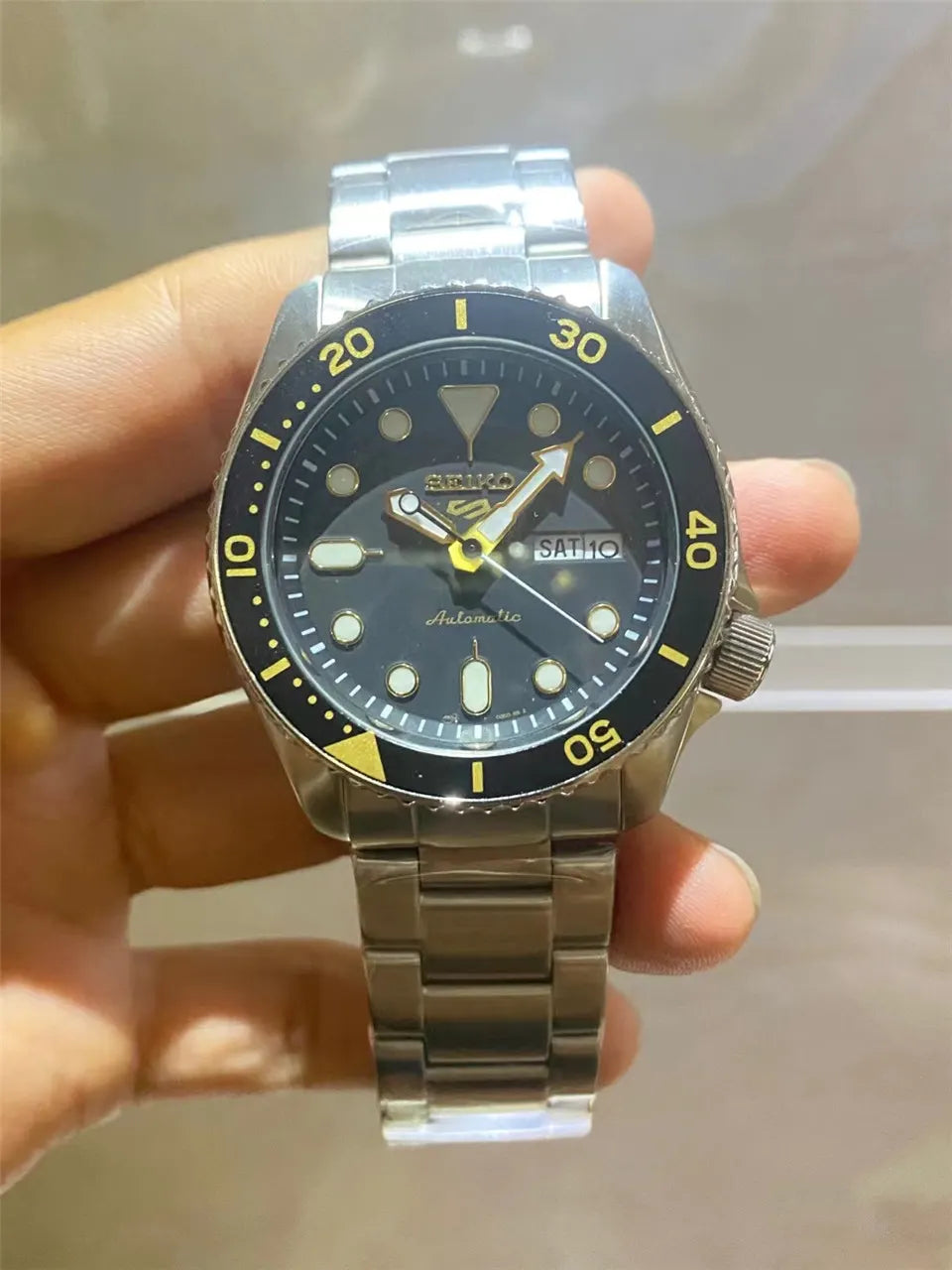 Seiko 5 Black Yellow