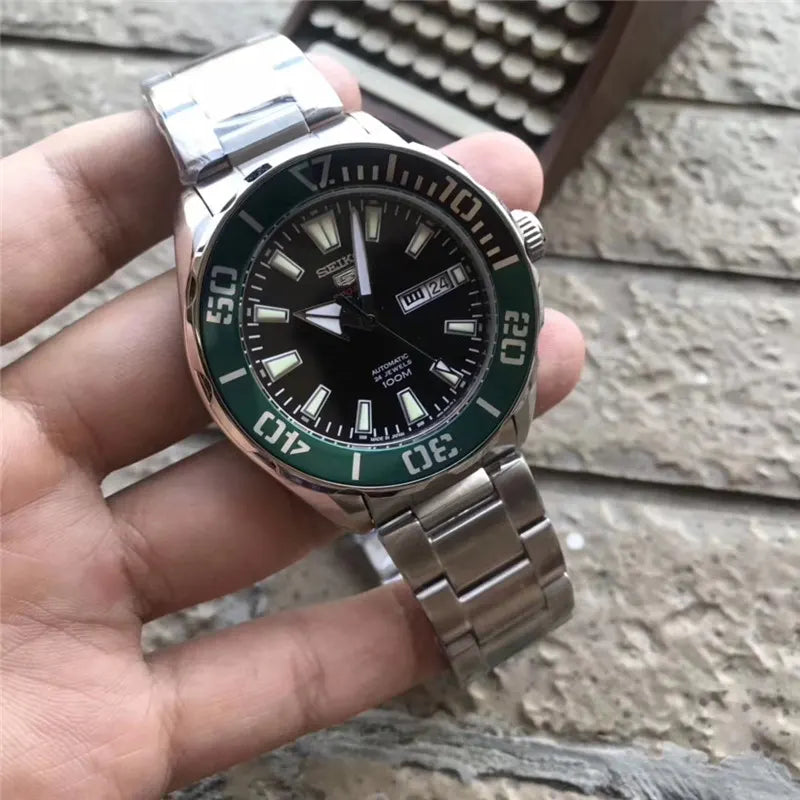 Seiko Green Bezel Watch - Hình 5