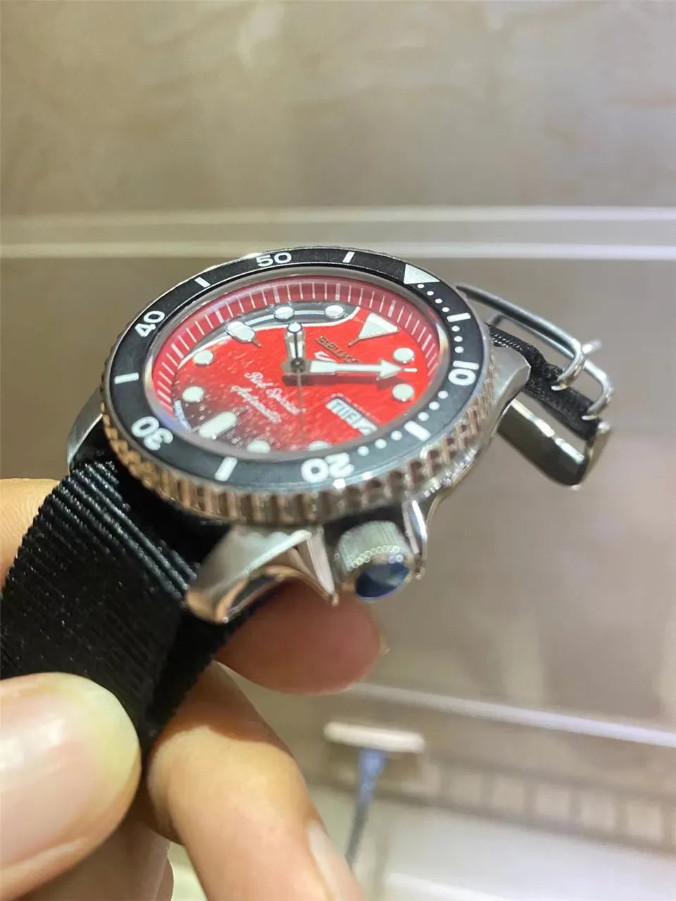 Seiko Red Special Watch - Hình 8