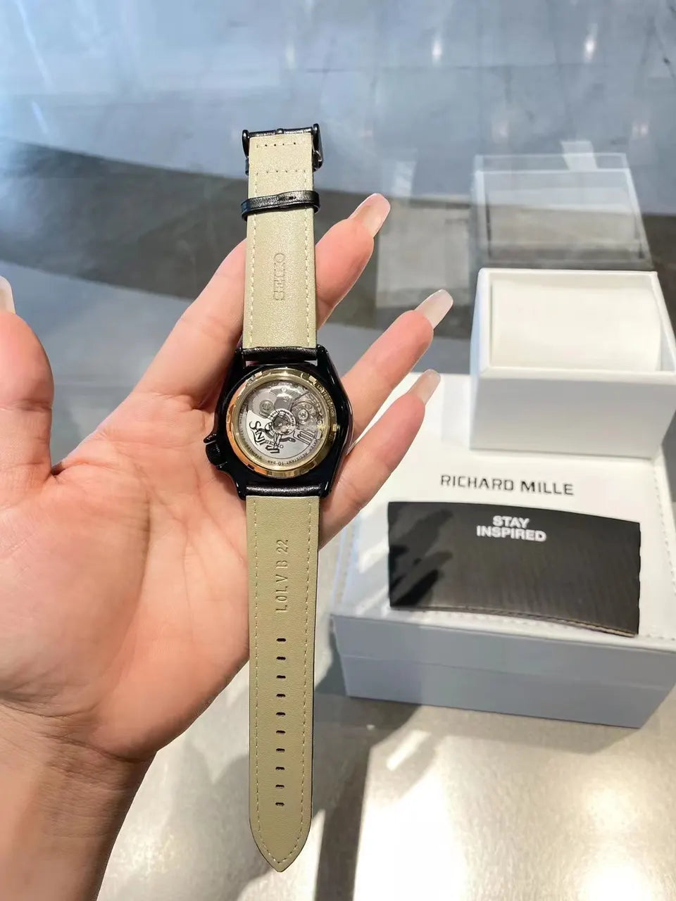 Seiko Black Leather Automatic Watch - Hình 4