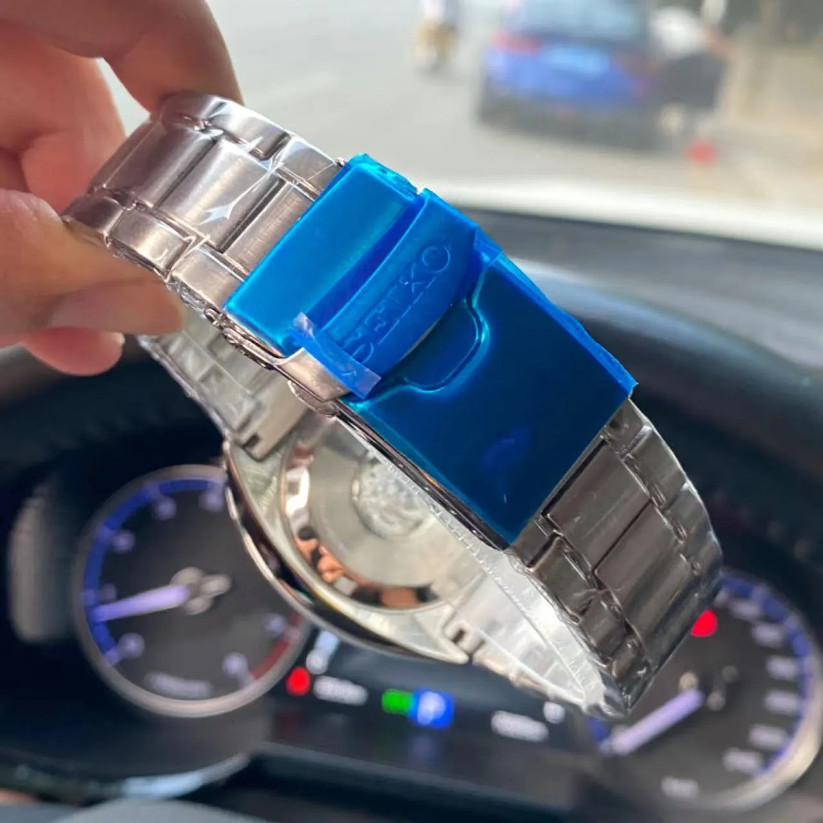 Seiko Turquoise Dial Watch - Hình 3