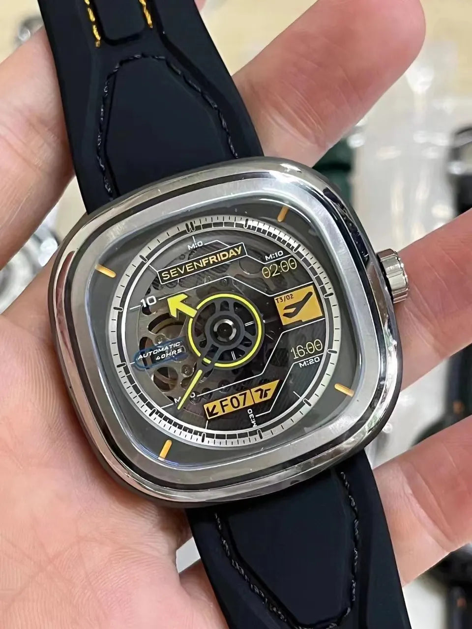 SevenFriday F07 Racer