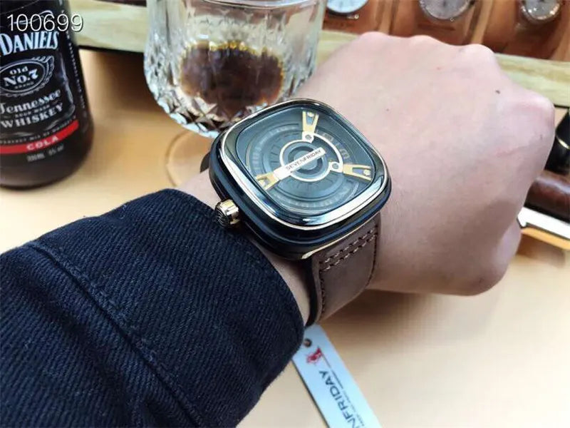 m2 SevenFriday Brown Leather Watch - Hình 4