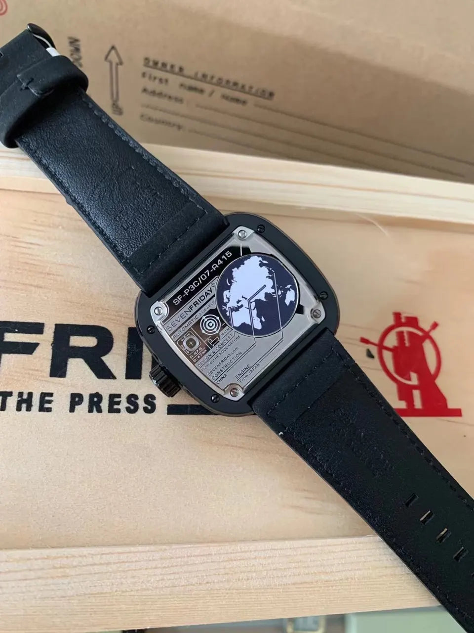 SevenFriday P3C/07 Watch - Hình 3