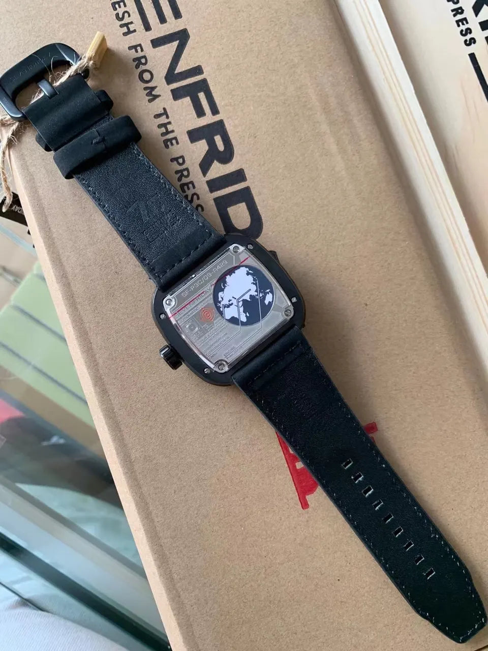 SevenFriday P3C/07 Watch - Hình 11