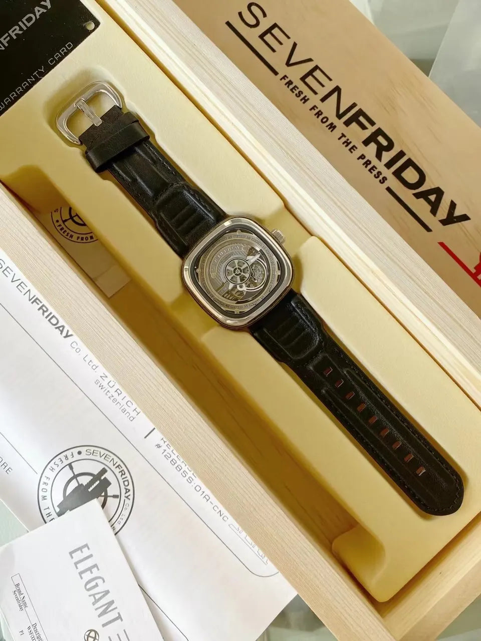 SevenFriday S1/01 Black Leather