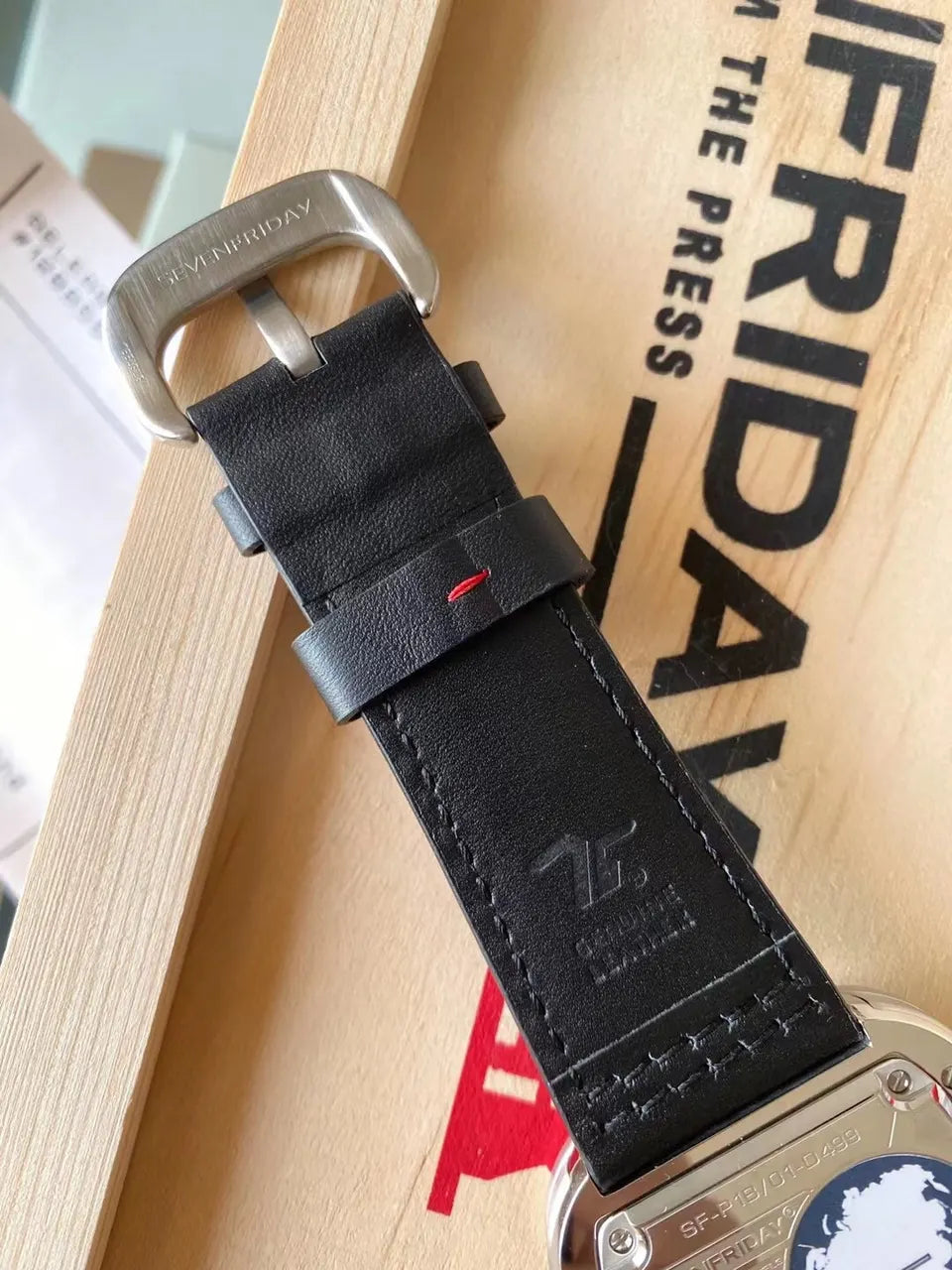 SevenFriday Q3/01 Watch - Hình 2
