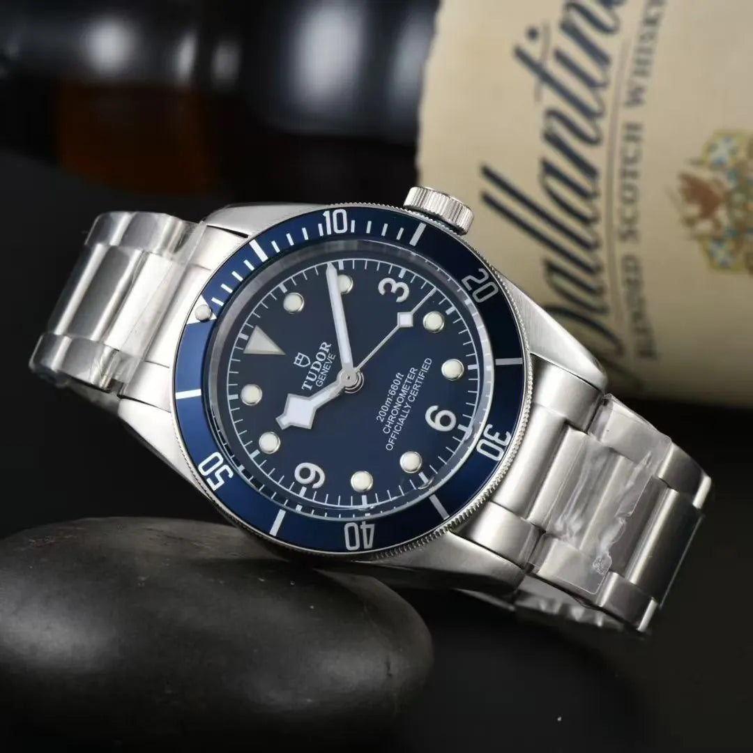 Tudor Black Bay Blue Dial - Hình 4