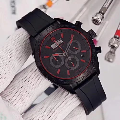 Tudor Black Shield Red
