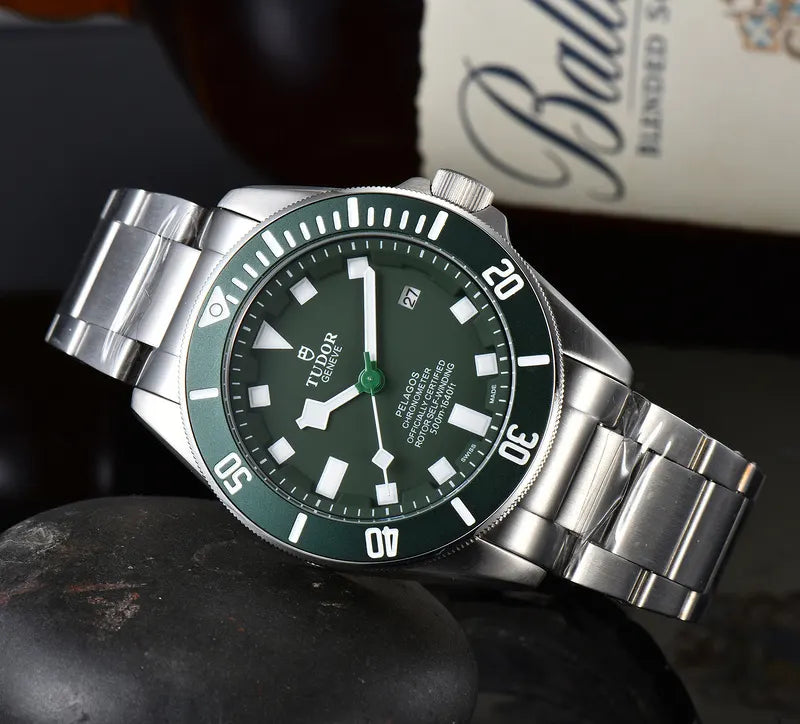 Tudor Pelagos Green