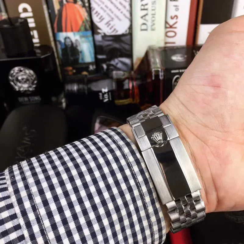 Rolex Batman Blue Bezel - Hình 8