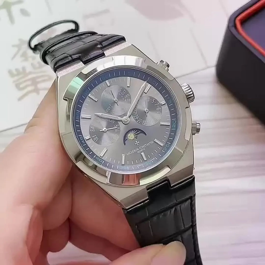 overseas moon Vacheron Constantin Silver Dial