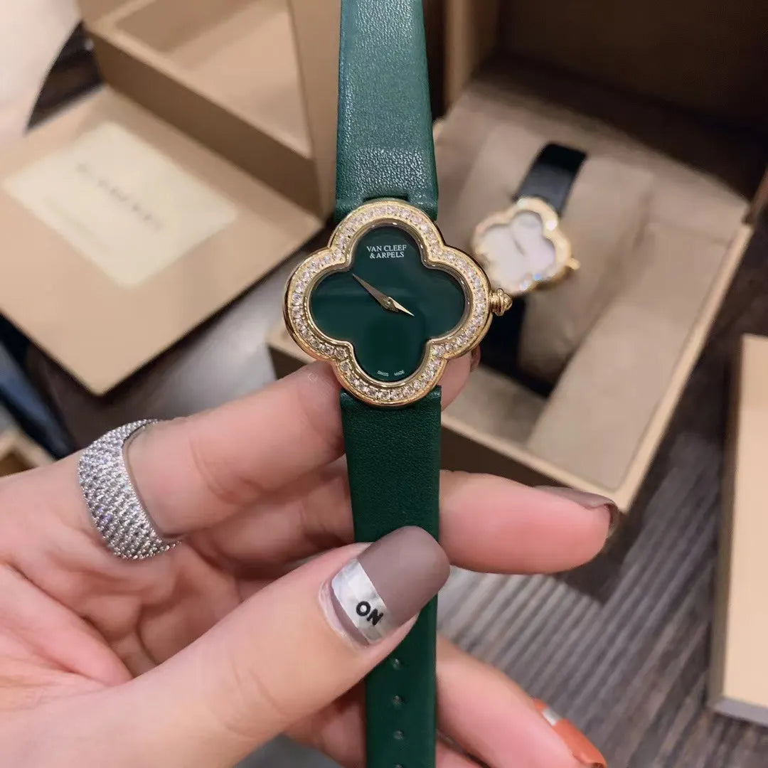 Van Cleef Green Alhambra