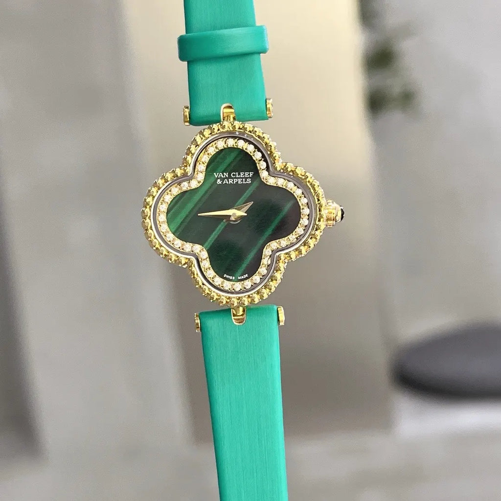 Van Cleef Alhambra Diamond - Hình 11