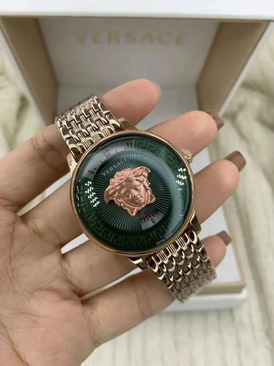 medusa Versace Rose Gold Watch - Hình 5